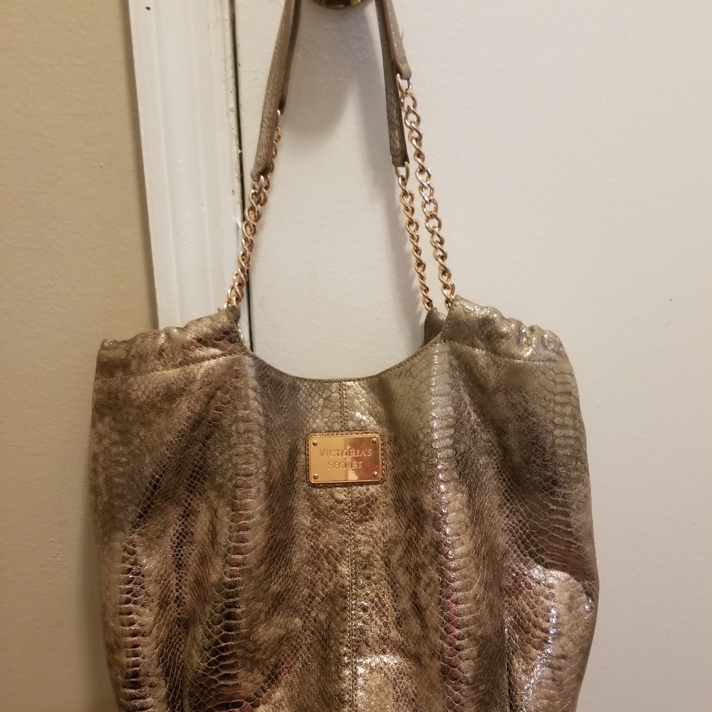 Victoria Secret Purse, Gold Leather. Stunning! - Picture 1 of 5